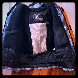 Iselling a zeroxposur winter jacket worn once